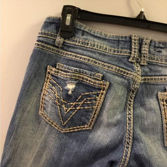 VIGOSS size 5 Jean Capri 7 pocket
2 button and zipper closure - Picture 5 of 12